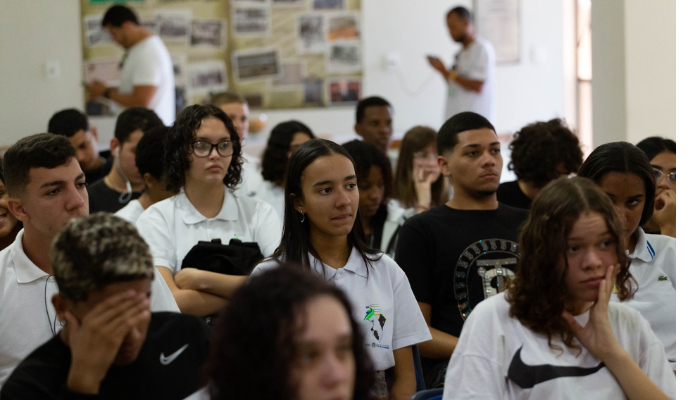 Seijes comparece à abertura da 1ª Semana da Juventude Empreendedora, em Volta Redonda