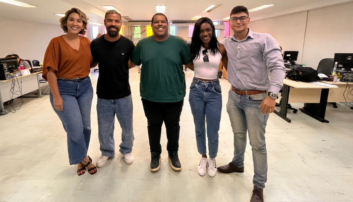 Seijes recebe coordenador do AfroReggae, Wiliam Reis