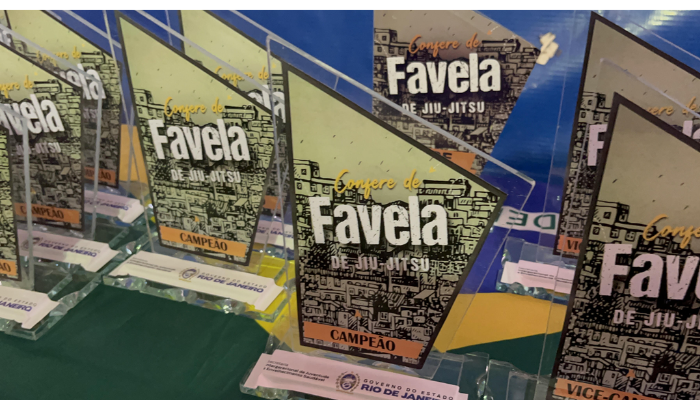 Seijes comparece à terceira edição do "Confere de Favela"