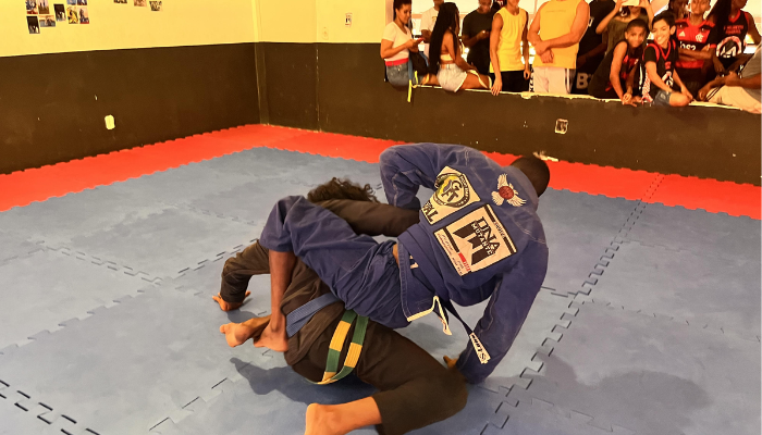 Seijes comparece à terceira edição do "Confere de Favela"