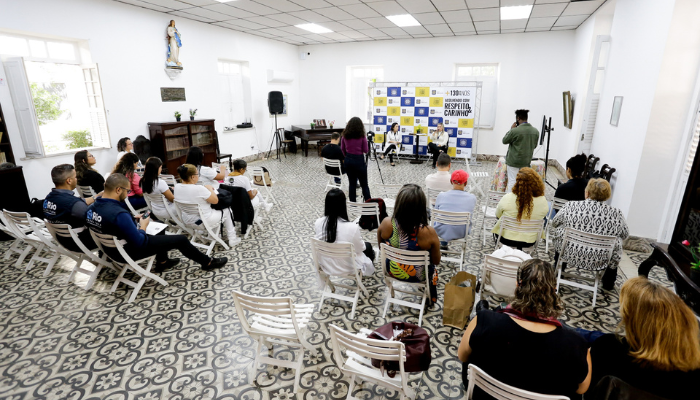 Seijes participa de roda de conversa sobre o combate a violência contra à pessoa idosa