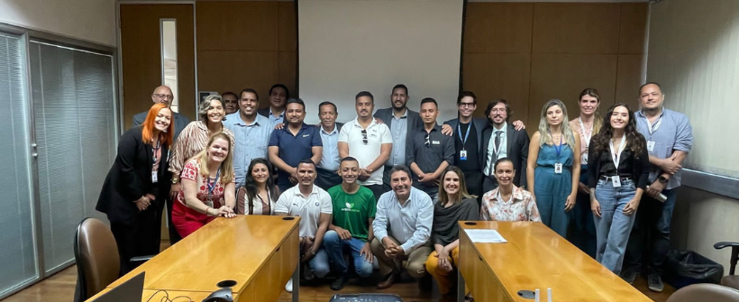 Seijes apresenta ações e políticas públicas a delegações de Nepal e Peru