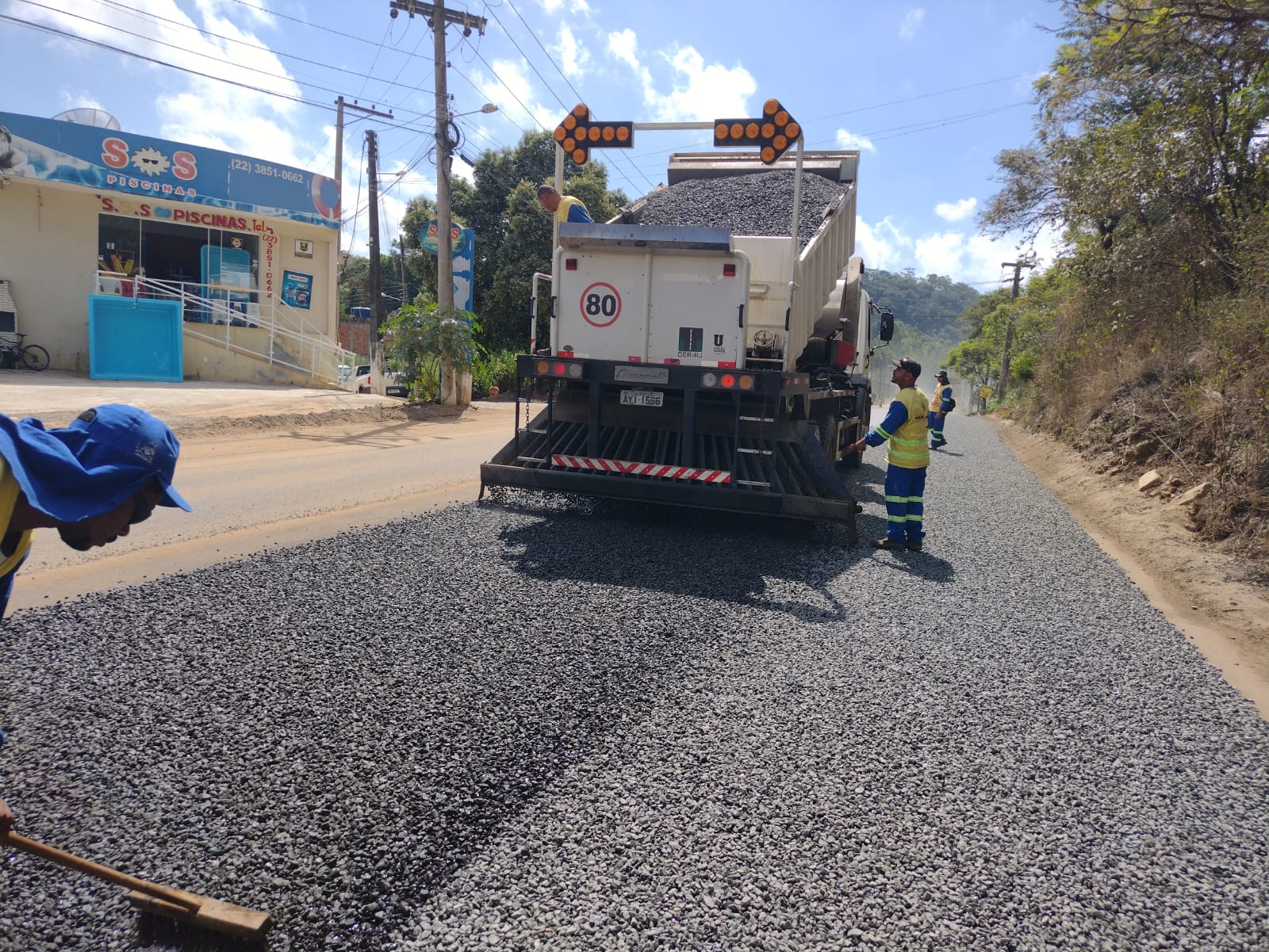 Revitalização em mais de 100 quilômetros da RJ-186