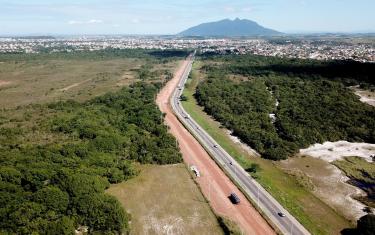 Obra do Progreama Somando Forças, a duplicação da RJ-106, entre Rio das Ostras e Macaé é um sonho antigo