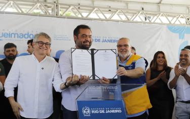 Secretário Uran Andrade, Governador Cláudio Castro e Prefeito Glauco Kaizer