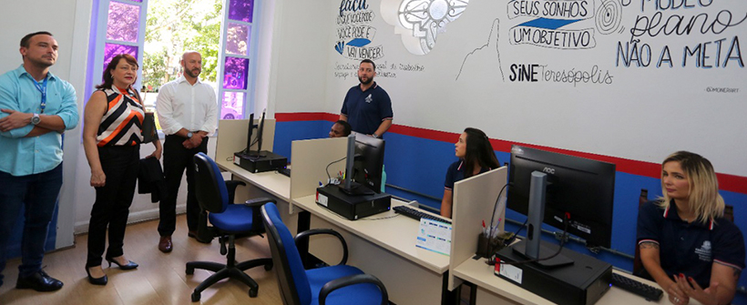 Equipe do Sine Teresópolis conhece a secretária de Trabalho e Renda