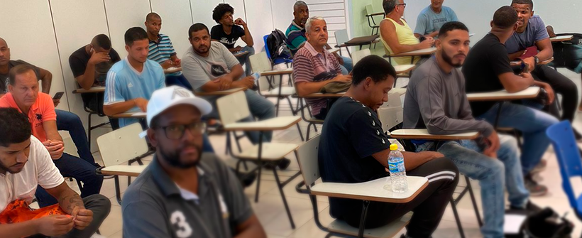 Vagas para ajudante de carga e descarga