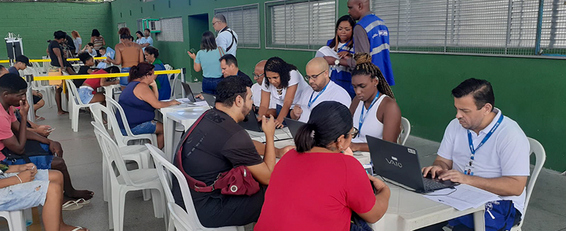 Foram oferecidos diversos serviços do Sine