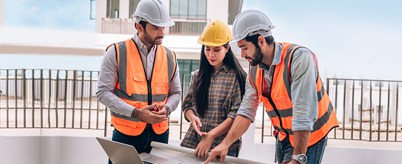 Encarregado de obras é uma das vagas oferecidas