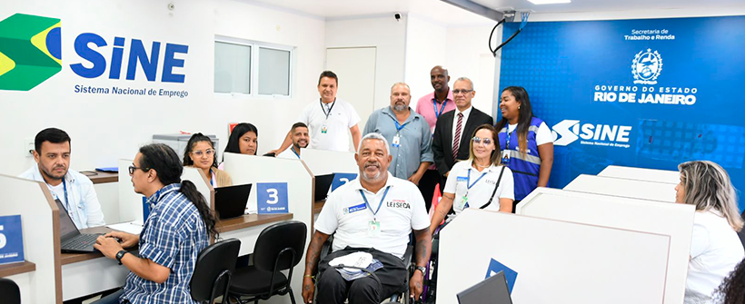 Equipe da Setrab na ação do Largo do Carioca