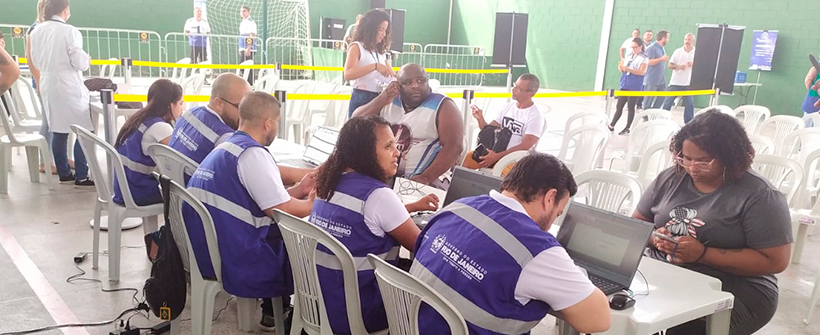 Setrab leva vagas de emprego para Manguinhos e Jacarezinho