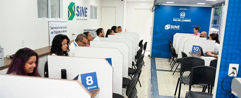 Atendimento na Carreta do Trabalhador