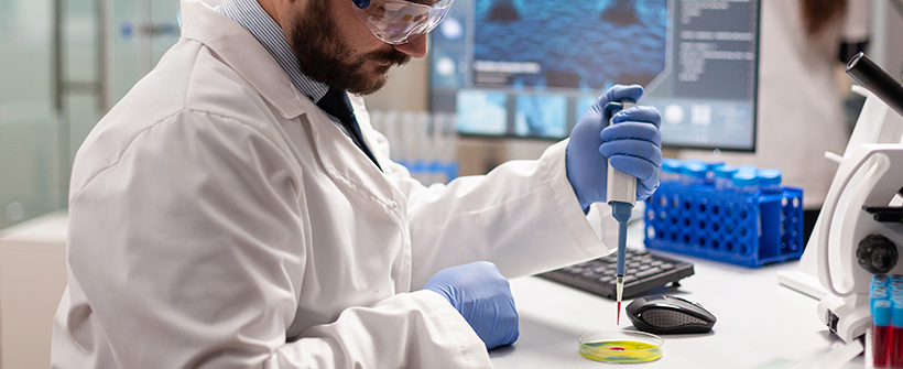 Técnico de laboratório é uma das vagas oferecidas