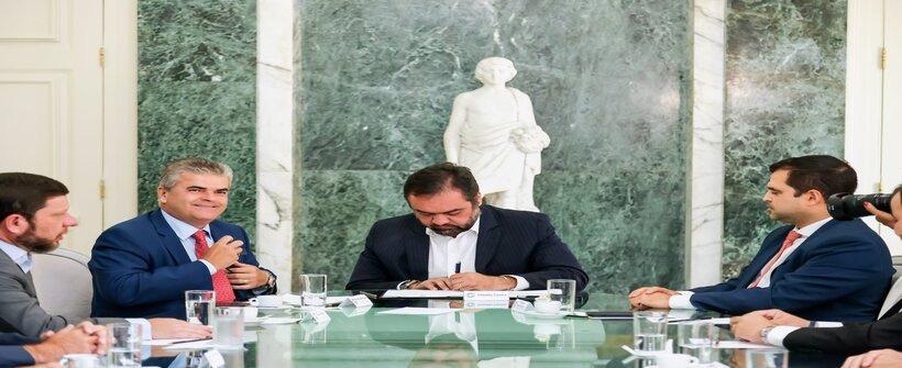 Governador Cláudio Castro assina acordo histórico para retomada das obras da estação do metrô da Gávea