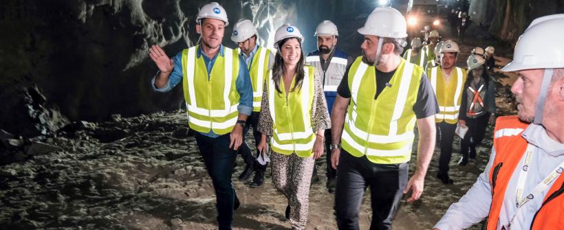 Governador Cláudio Castro vistoria obras da estação de metrô da Gávea