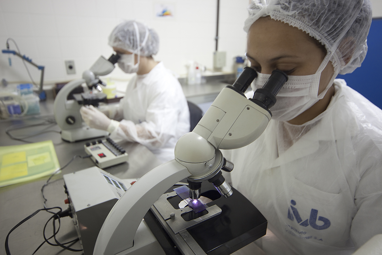 pesquisa em laboratório